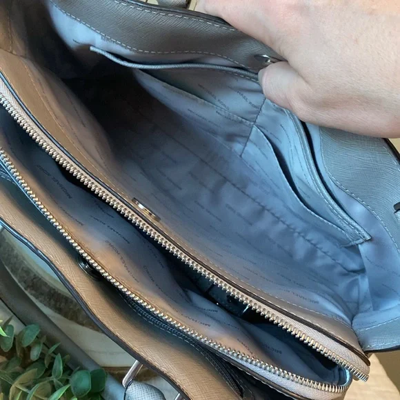 Michael Kors Savannah Large - Picture 9 of 16